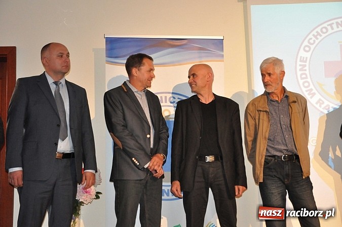 Zdjęcie w galerii na portalu naszraciborz.pl: Raciborski WOPR świętował 50-lecie na Zamku Piastowskim. Starosta dał odznakę, prezydent samochód wiadomości z regionu