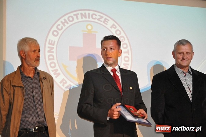 Zdjęcie w galerii na portalu naszraciborz.pl: Raciborski WOPR świętował 50-lecie na Zamku Piastowskim. Starosta dał odznakę, prezydent samochód wiadomości z regionu