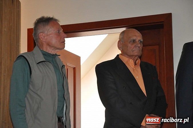 Zdjęcie w galerii na portalu naszraciborz.pl: Raciborski WOPR świętował 50-lecie na Zamku Piastowskim. Starosta dał odznakę, prezydent samochód wiadomości z regionu