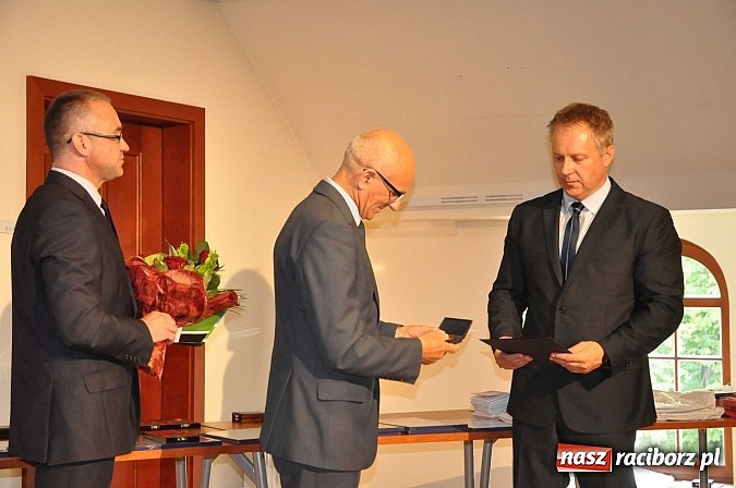 Zdjęcie w galerii na portalu naszraciborz.pl: Raciborski WOPR świętował 50-lecie na Zamku Piastowskim. Starosta dał odznakę, prezydent samochód wiadomości z regionu