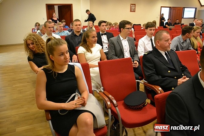 Zdjęcie w galerii na portalu naszraciborz.pl: Raciborski WOPR świętował 50-lecie na Zamku Piastowskim. Starosta dał odznakę, prezydent samochód wiadomości z regionu