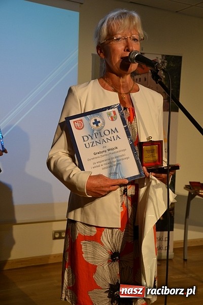 Zdjęcie w galerii na portalu naszraciborz.pl: Raciborski WOPR świętował 50-lecie na Zamku Piastowskim. Starosta dał odznakę, prezydent samochód wiadomości z regionu