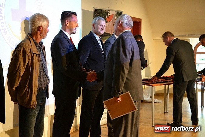 Zdjęcie w galerii na portalu naszraciborz.pl: Raciborski WOPR świętował 50-lecie na Zamku Piastowskim. Starosta dał odznakę, prezydent samochód wiadomości z regionu
