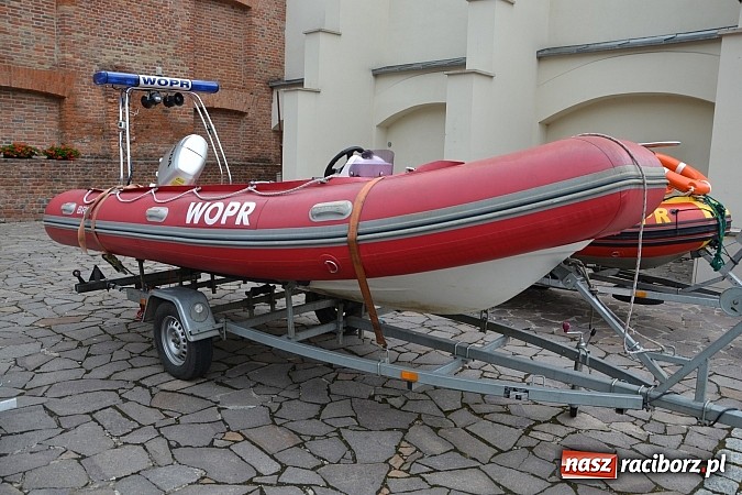 Zdjęcie w galerii na portalu naszraciborz.pl: Raciborski WOPR świętował 50-lecie na Zamku Piastowskim. Starosta dał odznakę, prezydent samochód wiadomości z regionu