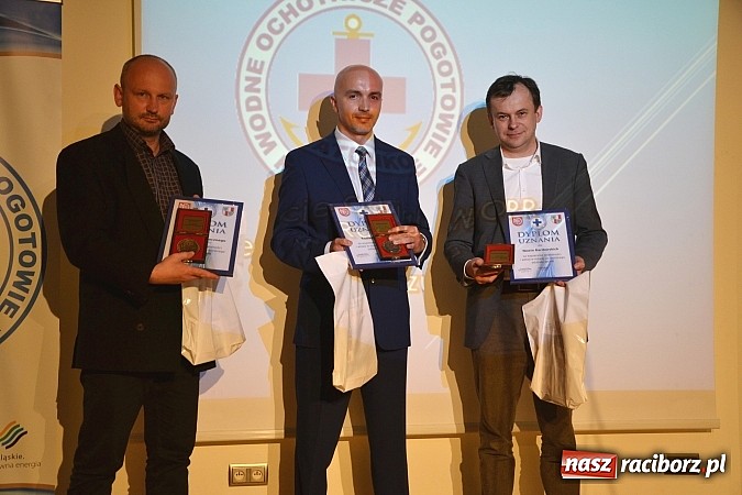 Zdjęcie w galerii na portalu naszraciborz.pl: Raciborski WOPR świętował 50-lecie na Zamku Piastowskim. Starosta dał odznakę, prezydent samochód wiadomości z regionu