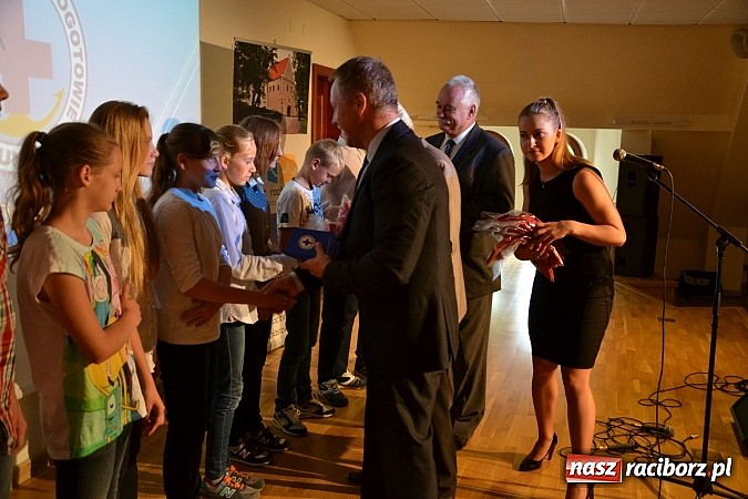 Zdjęcie w galerii na portalu naszraciborz.pl: Raciborski WOPR świętował 50-lecie na Zamku Piastowskim. Starosta dał odznakę, prezydent samochód wiadomości z regionu