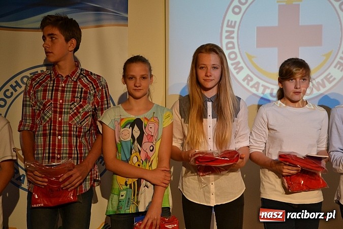 Zdjęcie w galerii na portalu naszraciborz.pl: Raciborski WOPR świętował 50-lecie na Zamku Piastowskim. Starosta dał odznakę, prezydent samochód wiadomości z regionu