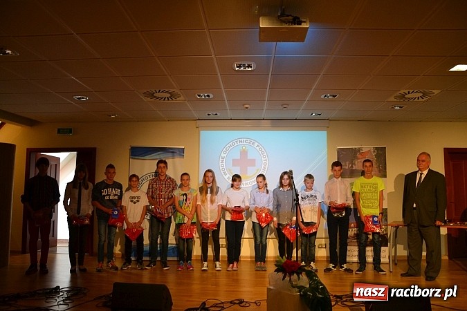 Zdjęcie w galerii na portalu naszraciborz.pl: Raciborski WOPR świętował 50-lecie na Zamku Piastowskim. Starosta dał odznakę, prezydent samochód wiadomości z regionu