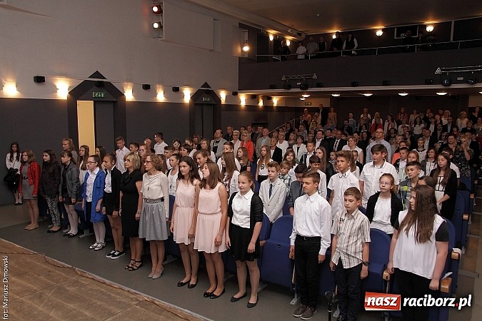 Zdjęcie w galerii na portalu naszraciborz.pl: Gala najlepszych z najlepszych SP 18 wiadomości z regionu