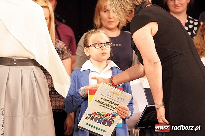 Zdjęcie w galerii na portalu naszraciborz.pl: Gala najlepszych z najlepszych SP 18 wiadomości z regionu