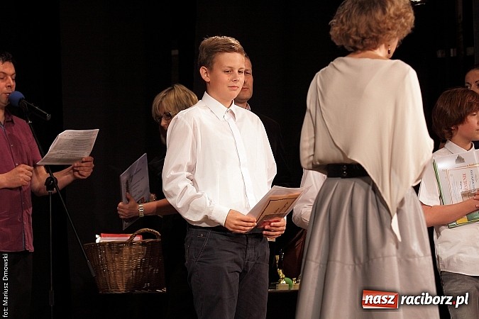 Zdjęcie w galerii na portalu naszraciborz.pl: Gala najlepszych z najlepszych SP 18 wiadomości z regionu