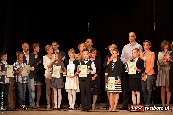 Zdjęcie w galerii na portalu naszraciborz.pl: Gala najlepszych z najlepszych SP 18 wiadomości z regionu