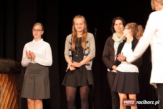Zdjęcie w galerii na portalu naszraciborz.pl: Gala najlepszych z najlepszych SP 18 wiadomości z regionu