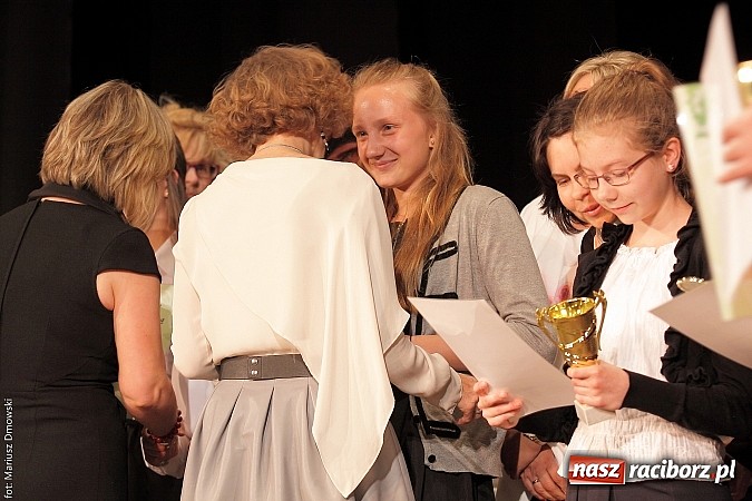 Zdjęcie w galerii na portalu naszraciborz.pl: Gala najlepszych z najlepszych SP 18 wiadomości z regionu