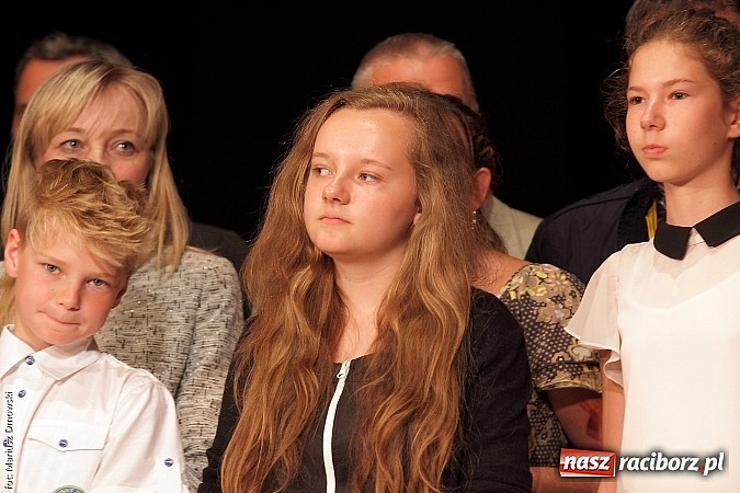 Zdjęcie w galerii na portalu naszraciborz.pl: Gala najlepszych z najlepszych SP 18 wiadomości z regionu