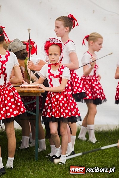 Zdjęcie w galerii na portalu naszraciborz.pl: Nędza tańcem bogata - folklor na Leśnej Polanie wiadomości z regionu