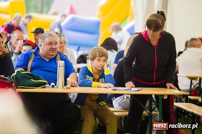 Zdjęcie w galerii na portalu naszraciborz.pl: Nędza tańcem bogata - folklor na Leśnej Polanie wiadomości z regionu