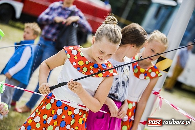 Zdjęcie w galerii na portalu naszraciborz.pl: Nędza tańcem bogata - folklor na Leśnej Polanie wiadomości z regionu