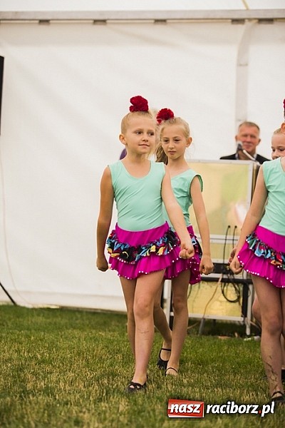 Zdjęcie w galerii na portalu naszraciborz.pl: Nędza tańcem bogata - folklor na Leśnej Polanie wiadomości z regionu