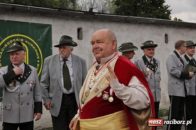 Zdjęcie w galerii na portalu naszraciborz.pl: Krzyżek z podkową, Ludwikowski na tronie  wiadomości z regionu