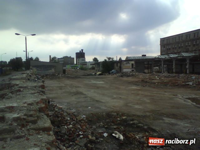 Zdjęcie w galerii na portalu naszraciborz.pl: Cukrownia znika w oczach wiadomości z regionu