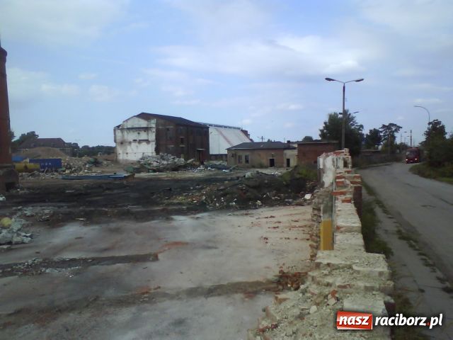 Zdjęcie w galerii na portalu naszraciborz.pl: Cukrownia znika w oczach wiadomości z regionu