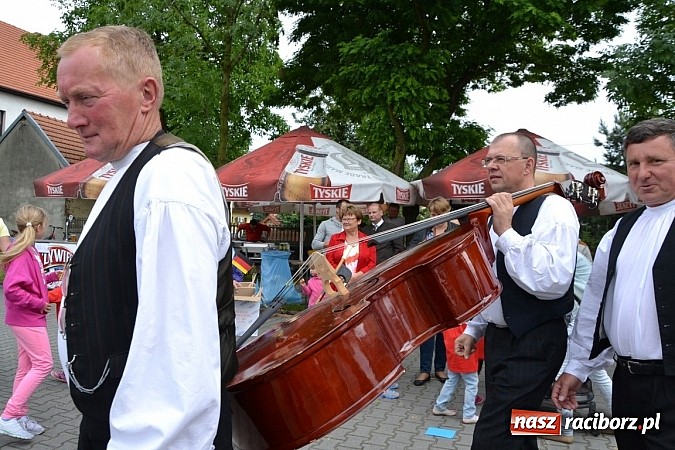 Zdjęcie w galerii na portalu naszraciborz.pl: Podwójne urodziny w Tworkowie wiadomości z regionu