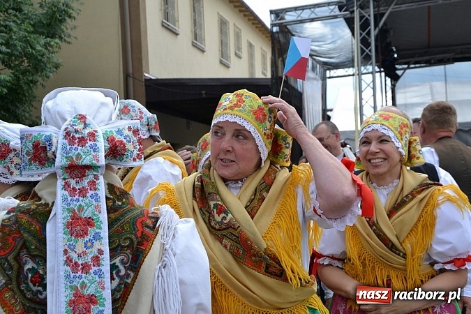 Zdjęcie w galerii na portalu naszraciborz.pl: Podwójne urodziny w Tworkowie wiadomości z regionu