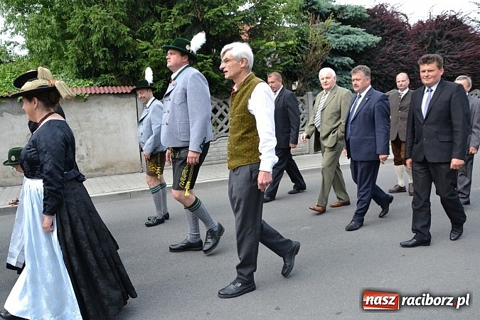 Zdjęcie w galerii na portalu naszraciborz.pl: Podwójne urodziny w Tworkowie wiadomości z regionu
