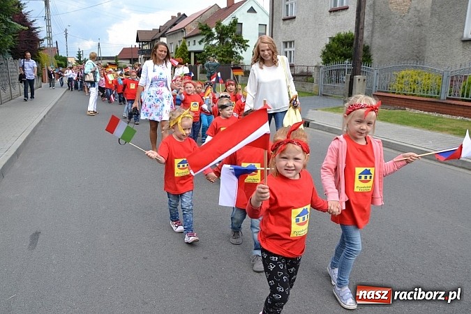 Zdjęcie w galerii na portalu naszraciborz.pl: Podwójne urodziny w Tworkowie wiadomości z regionu