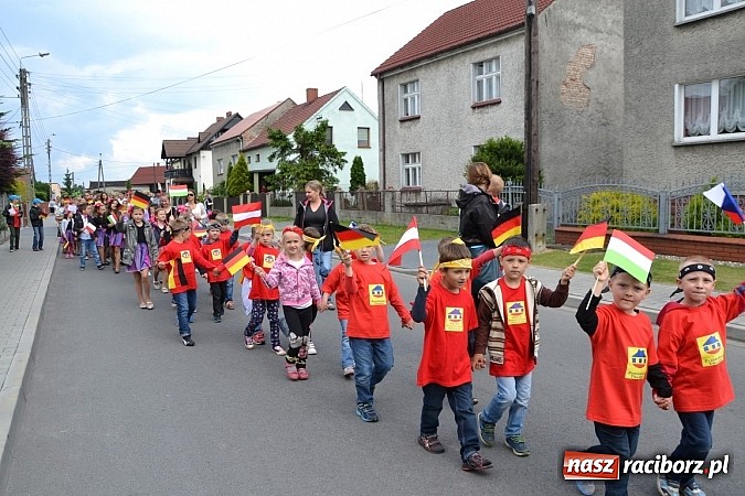 Zdjęcie w galerii na portalu naszraciborz.pl: Podwójne urodziny w Tworkowie wiadomości z regionu