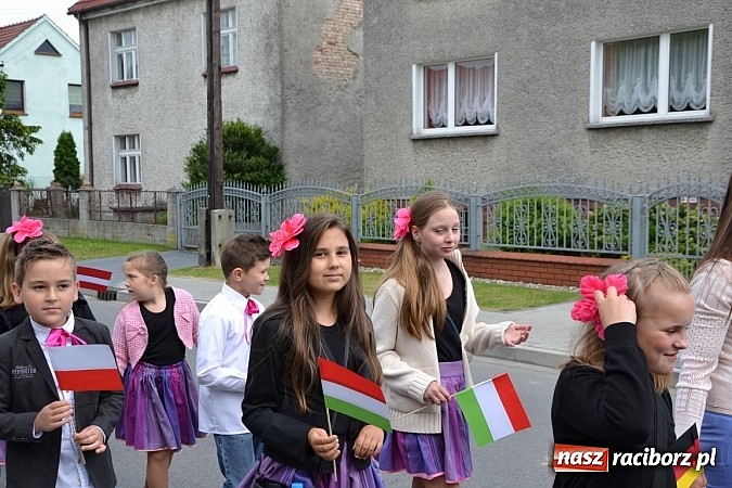 Zdjęcie w galerii na portalu naszraciborz.pl: Podwójne urodziny w Tworkowie wiadomości z regionu