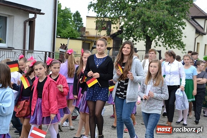 Zdjęcie w galerii na portalu naszraciborz.pl: Podwójne urodziny w Tworkowie wiadomości z regionu