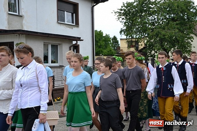 Zdjęcie w galerii na portalu naszraciborz.pl: Podwójne urodziny w Tworkowie wiadomości z regionu