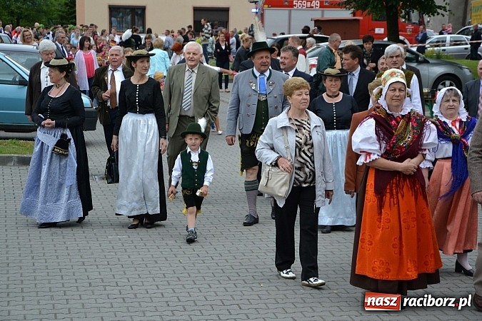 Zdjęcie w galerii na portalu naszraciborz.pl: Podwójne urodziny w Tworkowie wiadomości z regionu