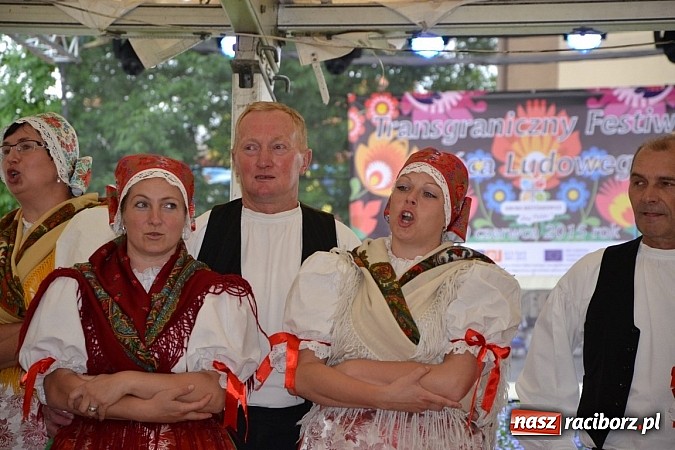Zdjęcie w galerii na portalu naszraciborz.pl: Podwójne urodziny w Tworkowie wiadomości z regionu