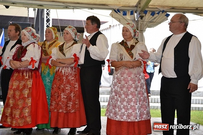 Zdjęcie w galerii na portalu naszraciborz.pl: Podwójne urodziny w Tworkowie wiadomości z regionu