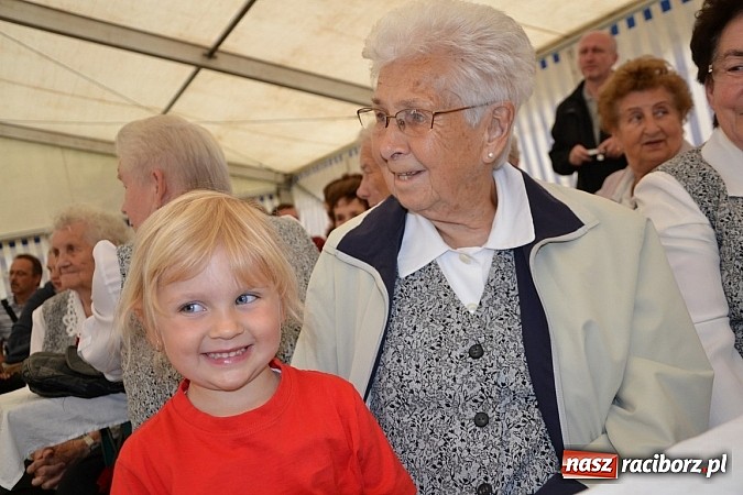 Zdjęcie w galerii na portalu naszraciborz.pl: Podwójne urodziny w Tworkowie wiadomości z regionu