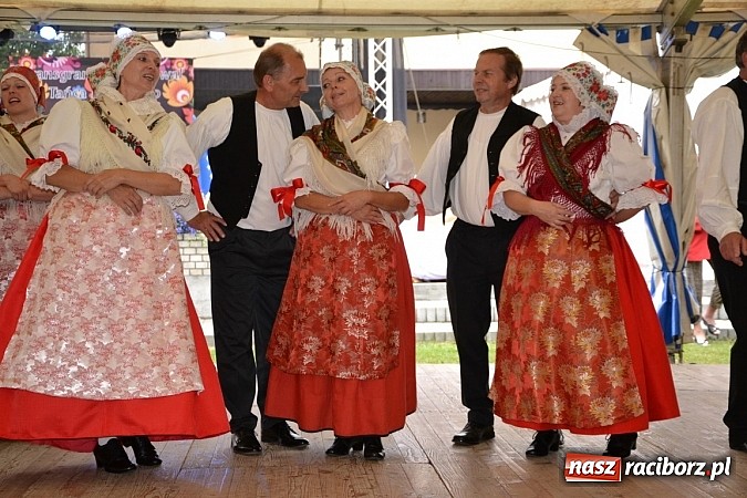 Zdjęcie w galerii na portalu naszraciborz.pl: Podwójne urodziny w Tworkowie wiadomości z regionu