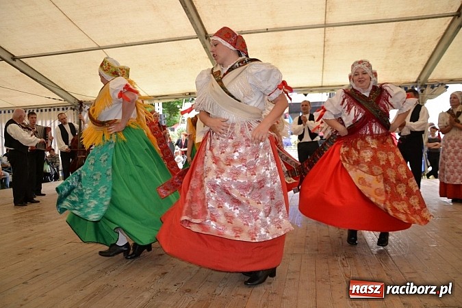 Zdjęcie w galerii na portalu naszraciborz.pl: Podwójne urodziny w Tworkowie wiadomości z regionu
