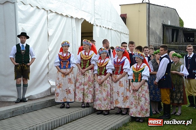 Zdjęcie w galerii na portalu naszraciborz.pl: Podwójne urodziny w Tworkowie wiadomości z regionu