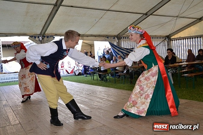 Zdjęcie w galerii na portalu naszraciborz.pl: Podwójne urodziny w Tworkowie wiadomości z regionu