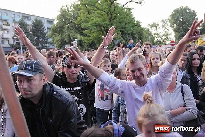 Zdjęcie w galerii na portalu naszraciborz.pl: Dżem wypełnił po brzegi plac Długosza! wiadomości z regionu