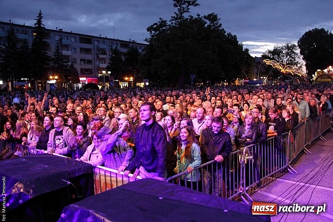 Zdjęcie w galerii na portalu naszraciborz.pl: Dżem wypełnił po brzegi plac Długosza! wiadomości z regionu