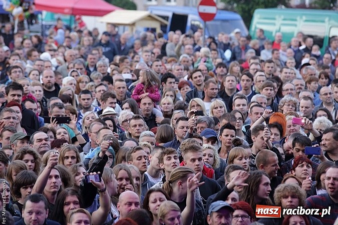 Zdjęcie w galerii na portalu naszraciborz.pl: Dżem wypełnił po brzegi plac Długosza! wiadomości z regionu