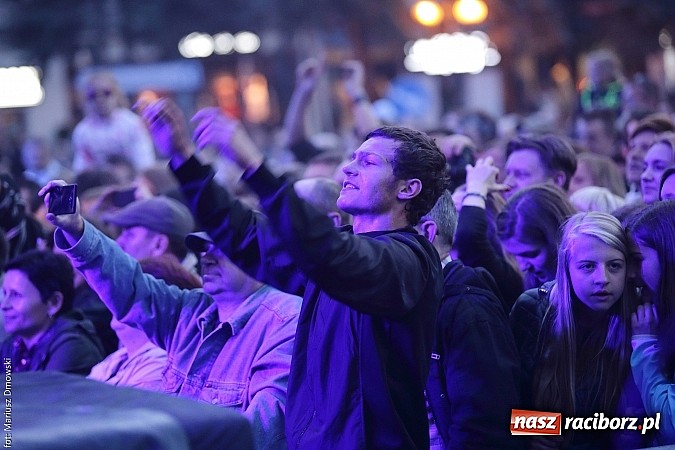 Zdjęcie w galerii na portalu naszraciborz.pl: Dżem wypełnił po brzegi plac Długosza! wiadomości z regionu