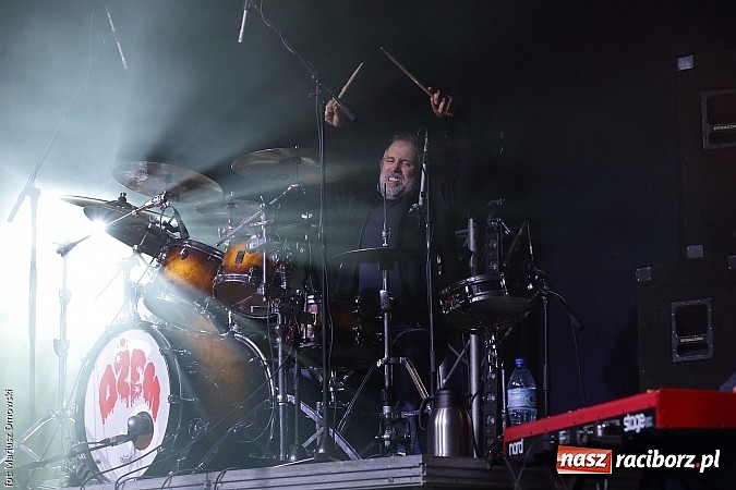 Zdjęcie w galerii na portalu naszraciborz.pl: Dżem wypełnił po brzegi plac Długosza! wiadomości z regionu