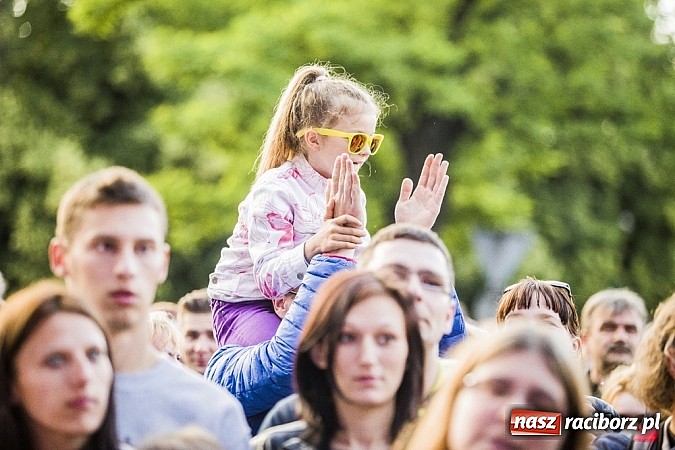 Zdjęcie w galerii na portalu naszraciborz.pl: Dżem wypełnił po brzegi plac Długosza! wiadomości z regionu