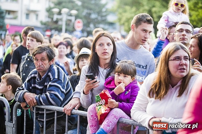 Zdjęcie w galerii na portalu naszraciborz.pl: Dżem wypełnił po brzegi plac Długosza! wiadomości z regionu
