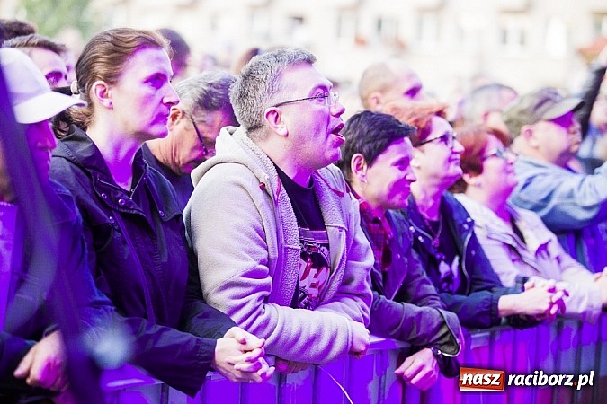 Zdjęcie w galerii na portalu naszraciborz.pl: Dżem wypełnił po brzegi plac Długosza! wiadomości z regionu